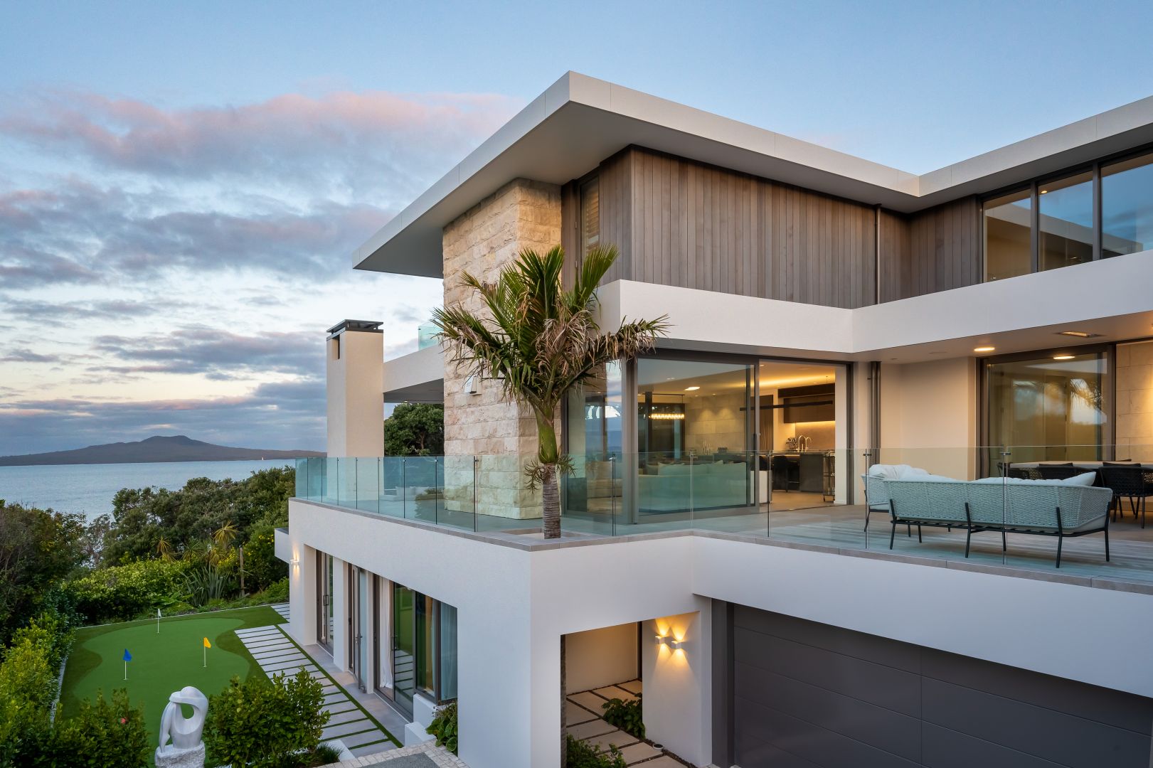 North Shore Luxury Auckland Stays Elements